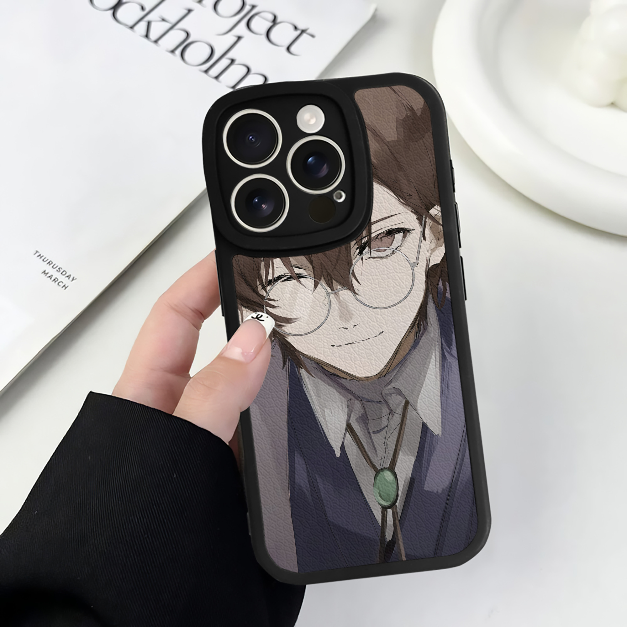（画像用） 文豪ストレイドッグス Bungo Stray Dogs 【iPhone 16シリーズ対応】シリコンスマホケース（レザー調） 材質：シリコン
